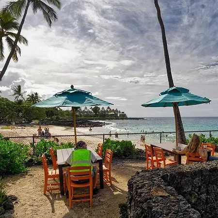 Amazing Oceanfront Condo W/ Breath Taking Sunsets And Soothing Sea Breeze! - Hale Kona Kai 306